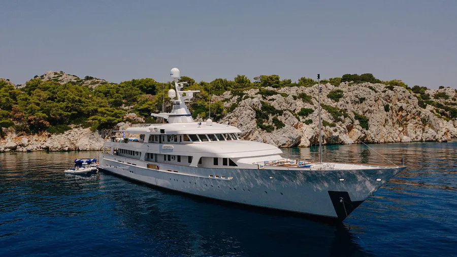 ITOTO 61m luxury yacht charter Phuket